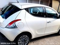 Usata Lancia Ypsilon 69 CV (50 kW) 2011 Bianco Utilitaria