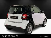 Usata Smart ForTwo Coupé Pure 60 kW (82 CV) 2022 Bianco Utilitaria
