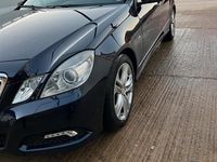 Usata Mercedes E220 170 CV (125 kW) 2009 Blu Berlina
