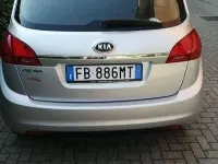Usata Kia Venga Active 90 CV (66 kW) 2015 Argento Utilitaria