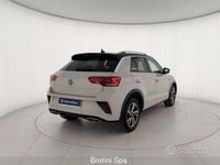 Usata VW T-Roc R-line 116 CV (85 kW) 2022 Grigio SUV