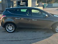 Usata Lancia Delta 120 CV (88 kW) 2009 Grigio Utilitaria