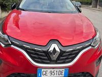 Usata Renault Captur Intens 160 CV (117 kW) 2021 Rosso SUV