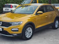 Usata VW T-Roc Business 116 CV (85 kW) 2019 Giallo SUV