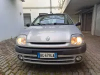 Usata Renault Clio II 98 CV (72 kW) 2000 Grigio Berlina