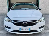 Usata Opel Astra Innovation 160 CV (117 kW) 2016 Bianco Berlina