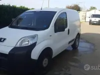 Usata Peugeot Bipper 68 CV (50 kW) 2011 Monovolume