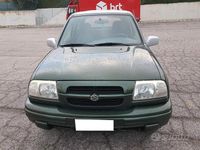 Usata Suzuki Grand Vitara 94 CV (69 kW) 2000 Verde Cabrio
