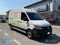 Usata VW e-Crafter 100 kW (136 CV) 2021 Bianco pastello Furgone