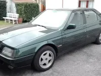Usata Alfa Romeo 164 145 CV (106 kW) 1989 Verde Berlina