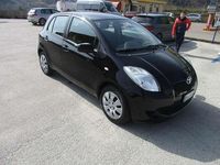 Usata Toyota Yaris Sol 69 CV (50 kW) 2007 Nero Utilitaria