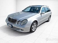 Usata Mercedes E320 Avantgarde 224 CV (164 kW) 2006 Grigio Station wagon