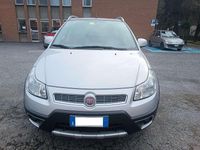 Usata Fiat Sedici Emotion 135 CV (99 kW) 2013 Argento SUV