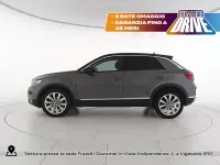 Usata VW T-Roc Advance 150 CV (110 kW) 2020 Indium grey metallizzato nero SUV