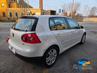 Usata VW Golf VI United 102 CV (75 kW) 2008 Bianco Utilitaria