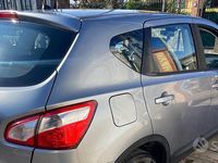 Usata Nissan Qashqai Tekna 110 CV (80 kW) 2012 Grigio SUV