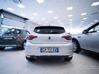 Usata Renault Clio V Techno 101 CV (74 kW) 2023 Nessuno Berlina