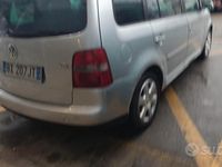 Usata VW Touran Highline 101 CV (74 kW) 2003 Grigio Monovolume