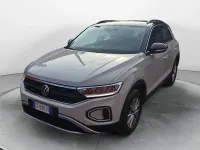 Usata VW T-Roc Life 110 CV (80 kW) 2024 Beige SUV