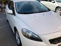 Second-hand Volvo V40 115 CP (84 kW) 2013 Alb Break