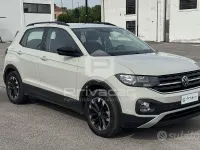 Usata VW T-Cross Style 110 CV (80 kW) 2022 Grigio SUV
