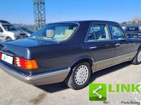 Usata Mercedes 300 SE 179 CV (131 kW) 1990 Blu Berlina