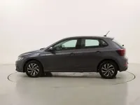 Usata VW Polo Life 95 CV (69 kW) 2022 Grigio Utilitaria