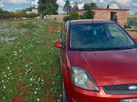 Usata Ford Fiesta 90 CV (66 kW) 2006 Rosso Utilitaria