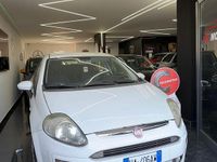 Usata Fiat Punto Street 77 CV (56 kW) 2014 Bianco Utilitaria