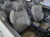 Usata Mini One Cabriolet 102 CV (75 kW) 2019 Argento perlato Cabrio