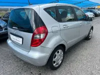Usata Mercedes A160 Executive 95 CV (69 kW) 2011 Argento Berlina