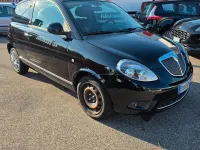 Usata Lancia Ypsilon 75 CV (55 kW) 2011 Nero Utilitaria