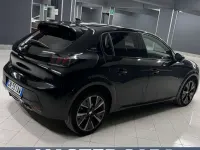 Usata Peugeot 208 GT 131 CV (96 kW) 2023 Nero perla Utilitaria