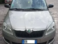 Usata Skoda Roomster Active 90 CV (66 kW) 2013 Argento Monovolume