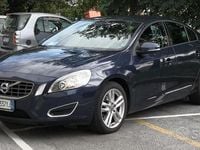 Usata Volvo S60 136 CV (100 kW) 2011 Blu Berlina