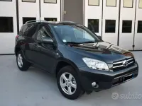 Usata Toyota RAV4 Luxury 150 CV (110 kW) 2007 Nero SUV
