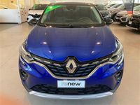 Usata Renault Captur Intens 101 CV (74 kW) 2023 Blu scuro SUV