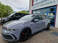 Usata VW Golf VIII GTI 245 CV (180 kW) 2023 Mondsteingrau Berlina