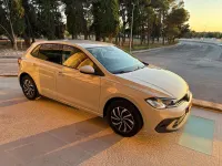 Usata VW Polo Life 95 CV (69 kW) 2022 Grigio Utilitaria