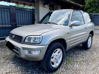 Usata Toyota RAV4 128 CV (94 kW) 1999 Grigio SUV