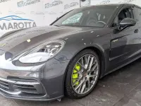 Usata Porsche Panamera 330 CV (242 kW) 2020 Grigio Berlina