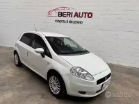 Usata Fiat Grande Punto 65 CV (47 kW) 2009 Bianco Utilitaria