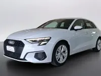 Usata Audi A3 Business 116 CV (85 kW) 2023 Bianco ghiaccio metallizzato Berlina
