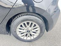 Usata Kia Rio Active 77 CV (56 kW) 2017 Nero Berlina