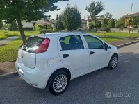 Usata Fiat Grande Punto 75 CV (55 kW) 2018 Utilitaria