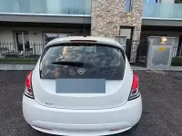 Usata Lancia Ypsilon Gold 69 CV (50 kW) 2018 Bianco Utilitaria