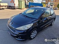 usata Peugeot 207 1.4 benzina 2009