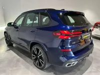 Usata BMW X5 M M Sport 530 CV (389 kW) 2024 Blu/azzurro SUV