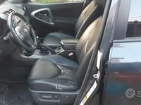 Usata Toyota RAV4 136 CV (100 kW) 2008 Grigio SUV