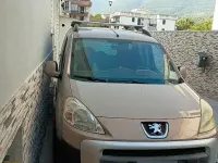 Usata Peugeot Partner 112 CV (82 kW) 2012 Grigio Monovolume